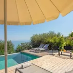 Villa Apanemia Mare